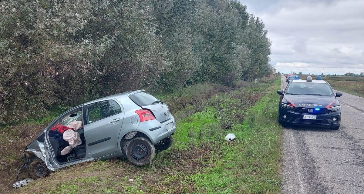 Pomaro Monferrato, perde il controllo dell’auto e va fuori strada