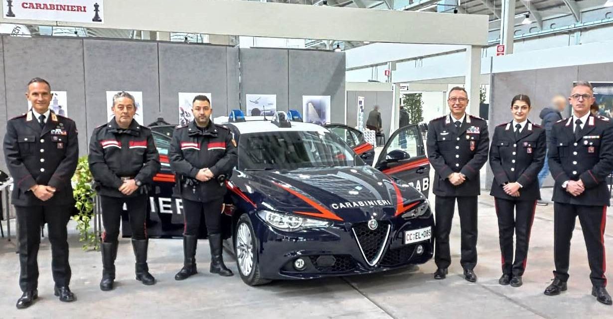 I Carabinieri presenti con uno stand informativo all’evento “Fai la Mossa Giusta”