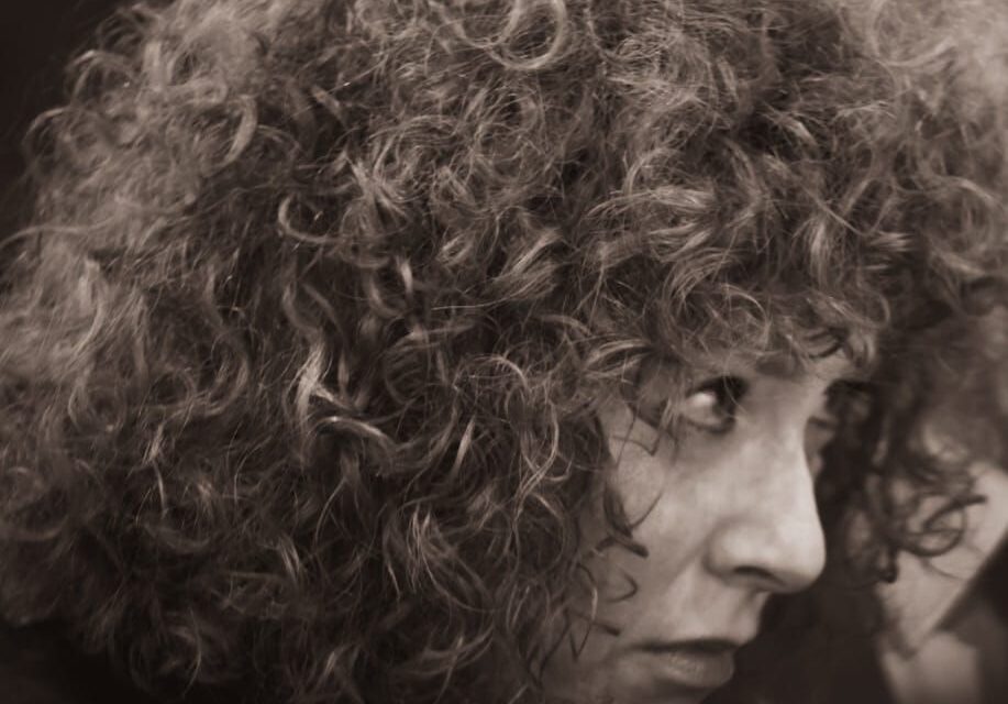 La pianista-attivista Rita Cucè con l’Orchestra Sinfonica di Sanremo