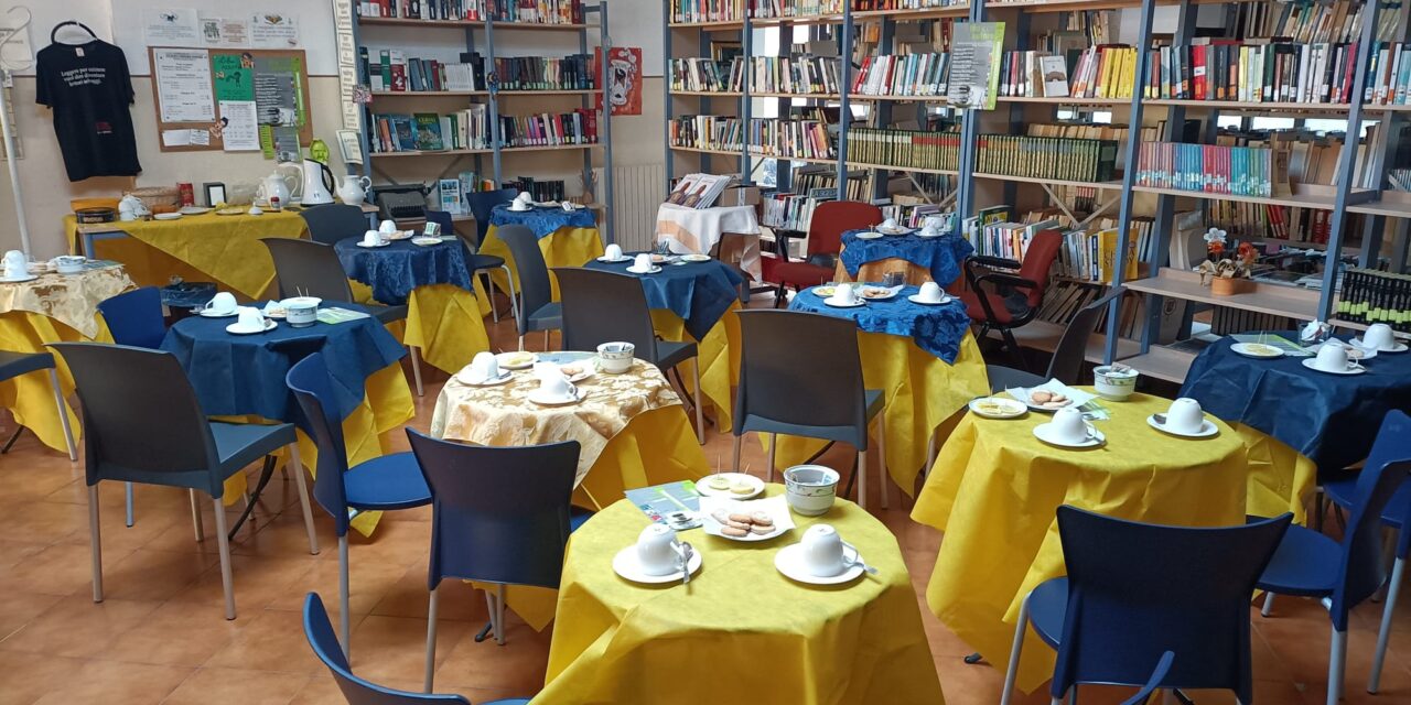 Il Tea con l’autore 2025: alla biblioteca civica di San Bartolomeo al mare