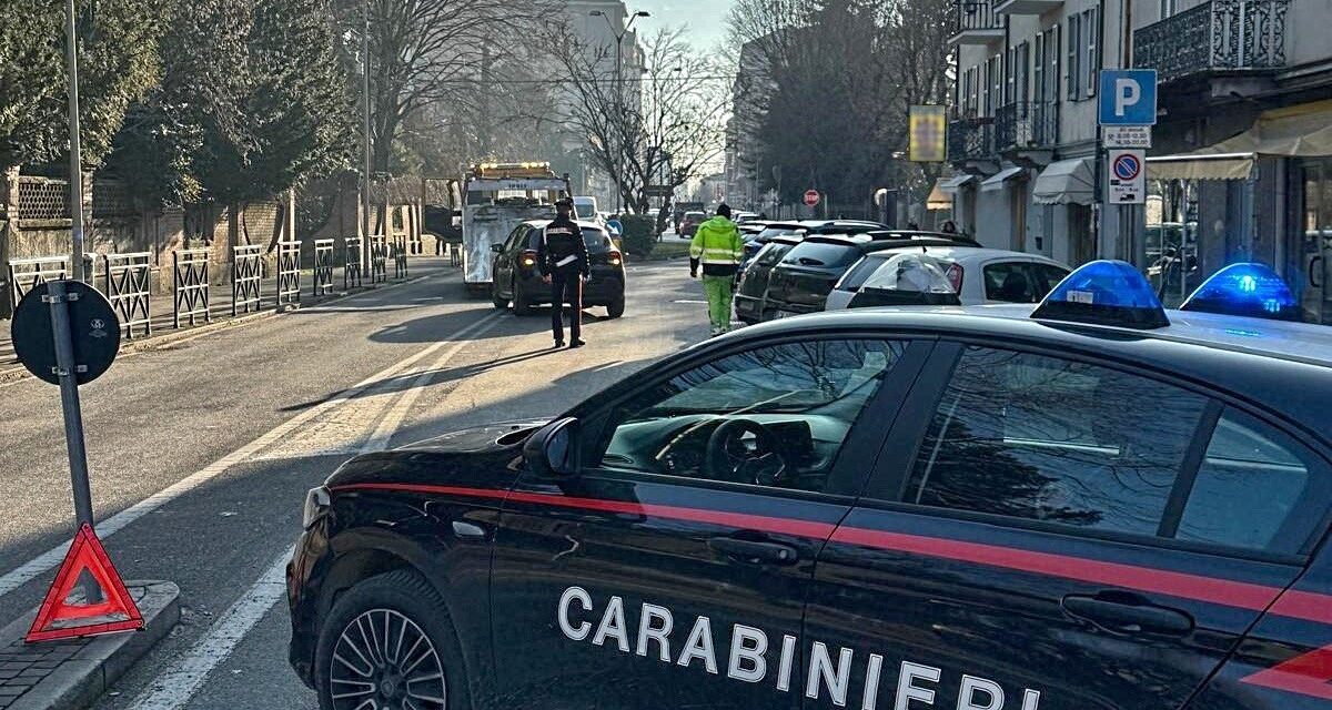 Tortona, pensionato di 85 anni investito mentre attraversa la strada, è grave in ospedale