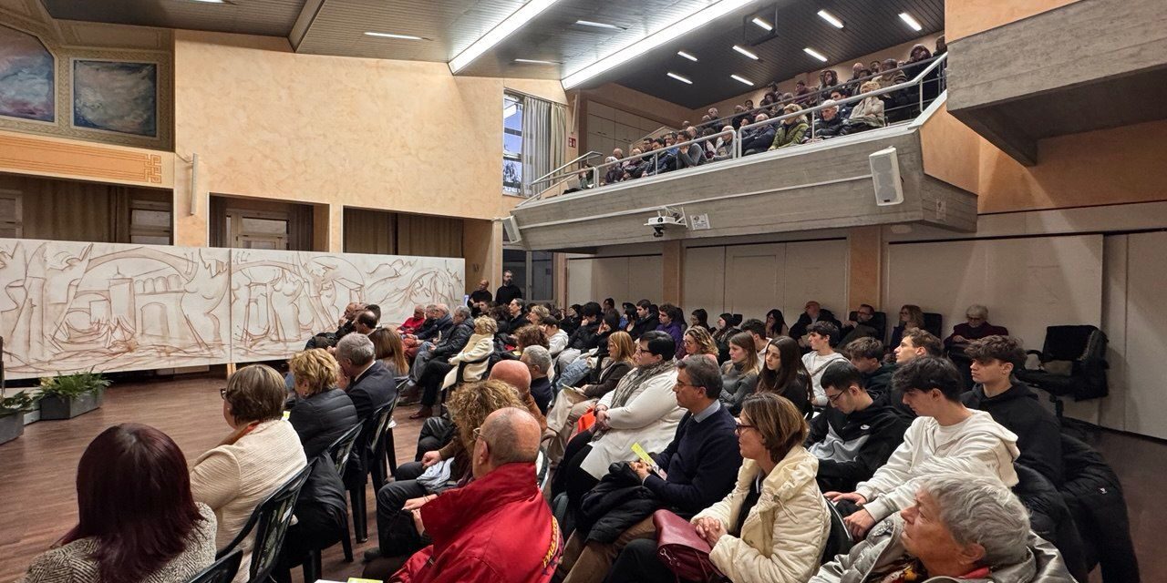 Venerdì della Conoscenza a Diano Marina: la comunicazione tra la dimensione socio-fonetica e quella digitale