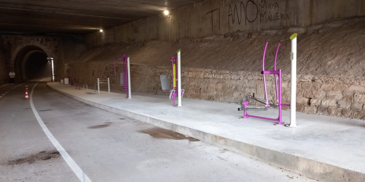 Imperia, sport all’aperto: installati nuovi attrezzi fitness sulla ciclabile. Altri in arrivo anche al parco della Rabina