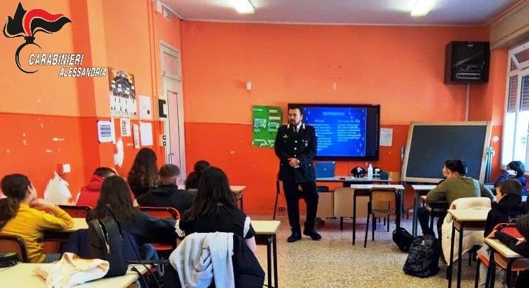 La cultura della legalità tra i banchi di scuola a Viguzzolo: i Carabinieri incontrano gli studenti.