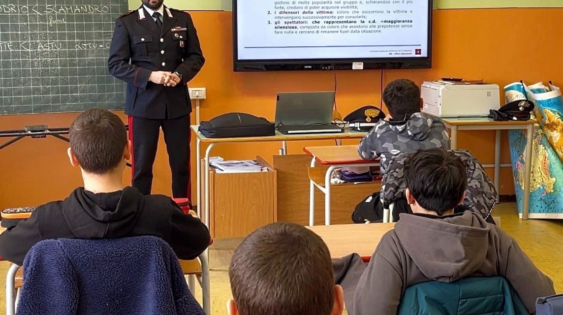 La scuola come palestra di legalità: i Carabinieri di San Sebastiano Curone incontrano gli studenti
