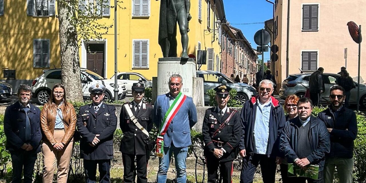 A Sale i Carabinieri con le autorità locali e la cittadinanza per ricordare lo storico evento del 25 aprile