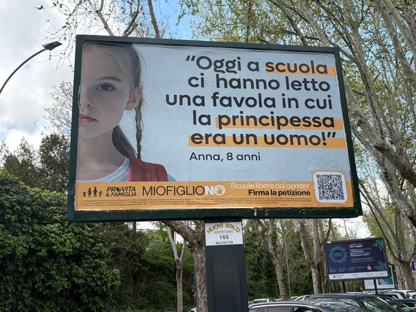 Censurati i manifesti anti-gender di Pro Vita & Famiglia: questa è la società di oggi 