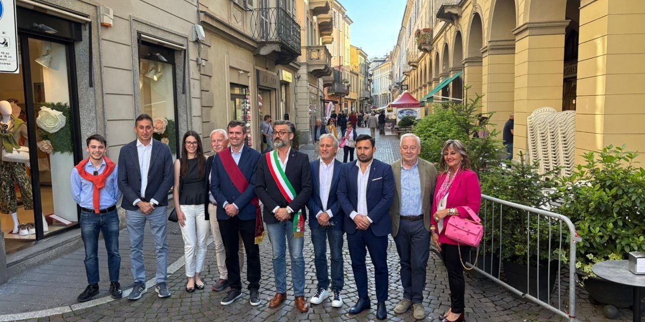 Inaugurata Assaggia Derthona: già tanta gente in via Emilia per una tre giorni dedicata ai prodotti locali