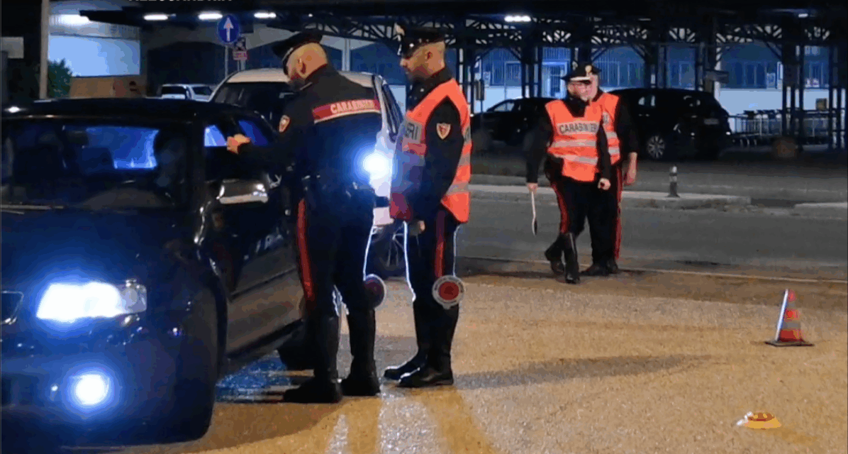 Sanremo ruba capi di abbigliamento griffati e scappa arrestato dai Carabinieri