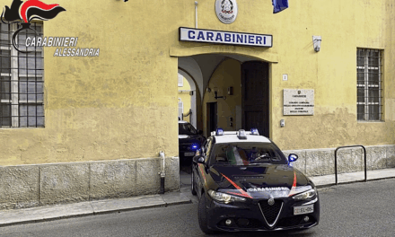 Camino, denunciati dai Carabinieri per ricettazione e porto abusivo di armi due autori di truffa in danno di anziani.