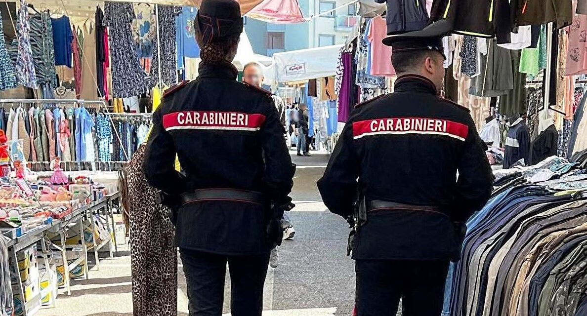 Tortona, controlli dei Carabinieri anche al mercato di Piazza Milano