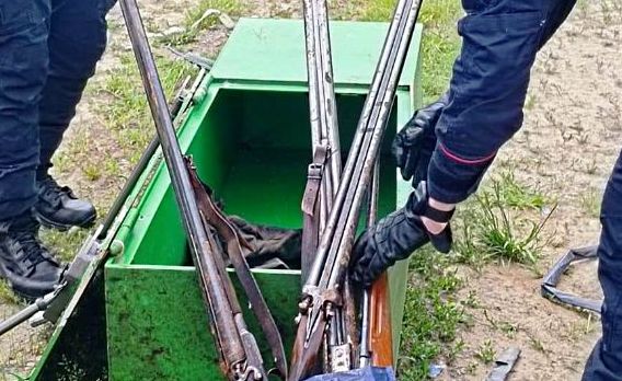 Carabinieri nel novese: rinvenuta una cassa di armi rubate alcuni giorni fa in Alessandria.