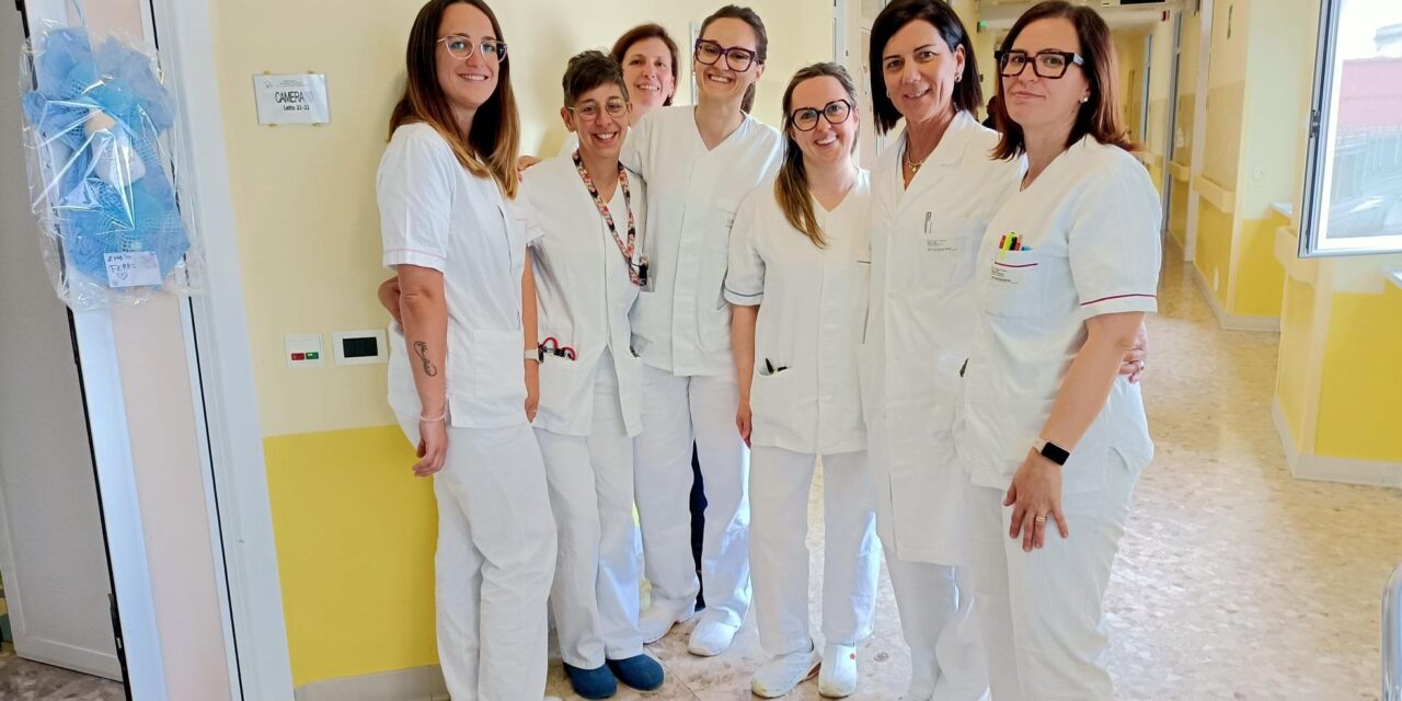 La storia a lieto fine di Giulia e delle sue gemelline all’ospedale di Novi Ligure