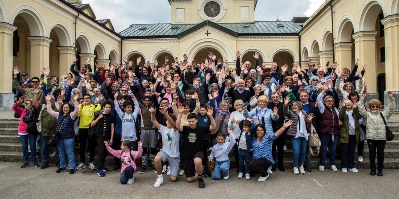 Tortona, 120 parrocchiani da San Bernardino a Genova in pellegrinaggio