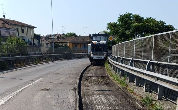 Tortona, iniziati i lavori al cavalcavia, chiusa parte della rotonda ex Liebig