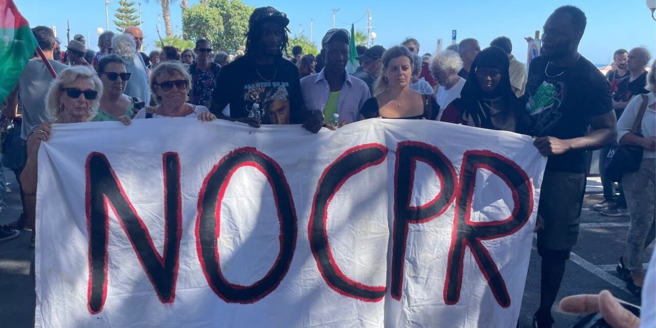 L’eurodeputata Ilaria Salis a Diano Marina per dire NO al Centro Permanenza Rimpatri (CPR) che vogliono qui