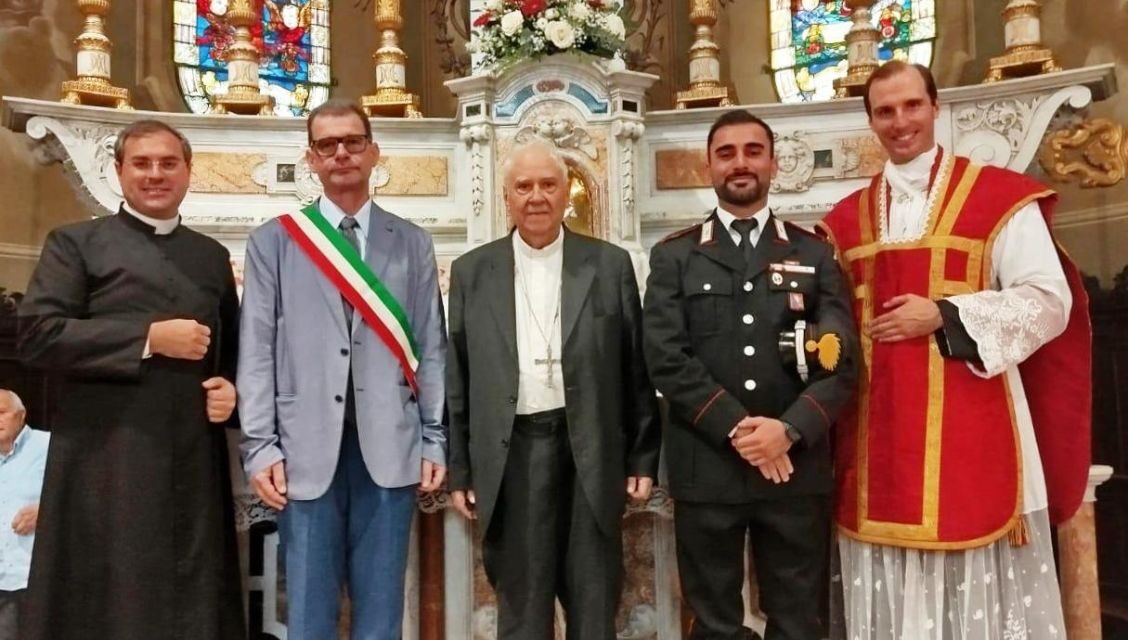 Festa patronale a Carrosio, presenti le massime autorità civili e religiose e i Carabinieri della locale Stazione.