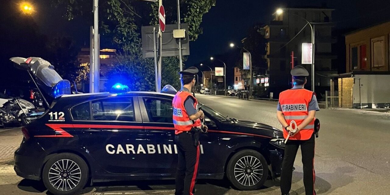 Danneggiamenti e furti sulle autovetture parcheggiate a Serravalle : i Carabinieri individuano e denunciano i tre autori.