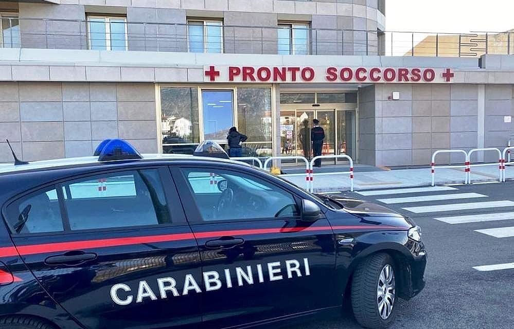 Giorno di ordinaria follia al Pronto Soccorso di Casale e i Carabinieri arrestano un uomo