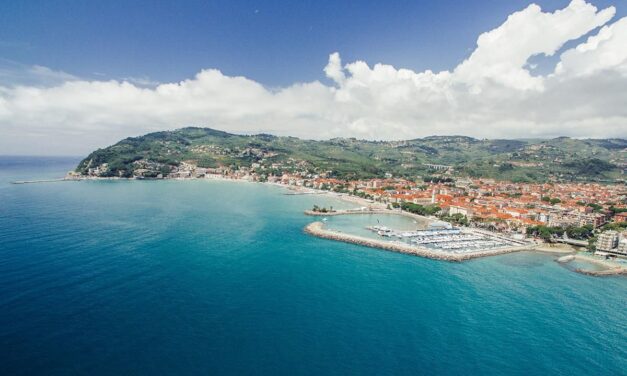 Informazione chiamate di cortesia Bagni Delfino, Diana e Solarium delle Tartarughe a Diano Marina