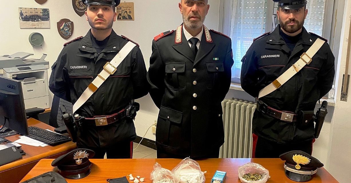 Mezzo chilo di droga fra cocaina, hashish e marijuana: i Carabinieri arrestano un 35enne a Casal Cermelli