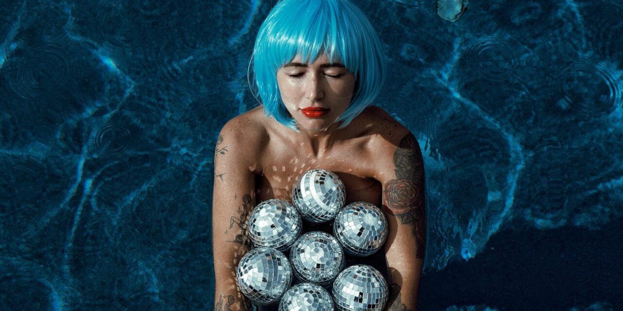 Tortona, costruisce una piscina nel giardino della sua villa senza rispettare tutte le norme e paga 7.500 euro di sanzione