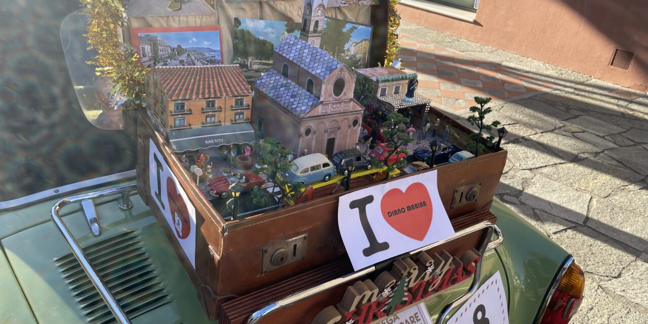 Grande apprezzamento a Diano Marina per i presepi nelle 500. Le immagini