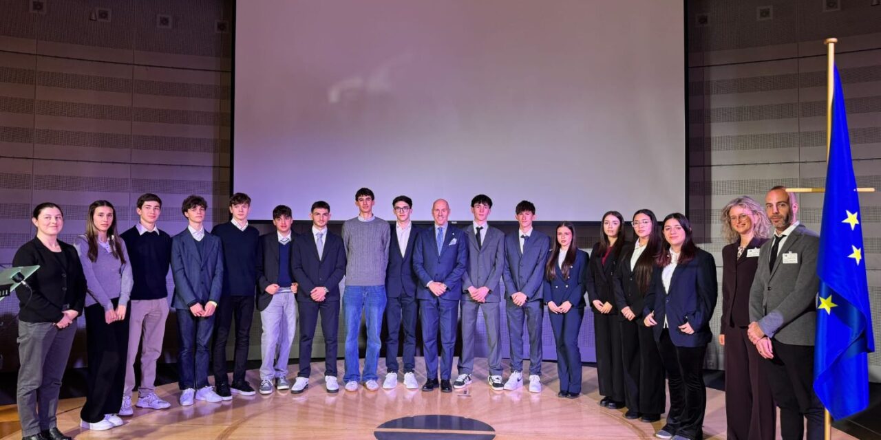 Studenti di Imperia, Ventimiglia, Sanremo ed altri in vista al Parlamento Europeo di Bruxelles
