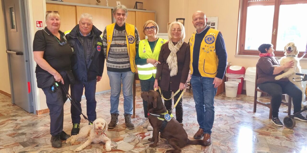 La Pet Therapy dei Lions torna alla casa di riposo per anziani ‘Don Orione’ di Pontecurone
