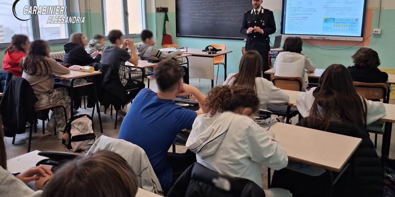 Incontri sulla legalità: a Rosignano  i Carabinieri tra i banchi di scuola fra i giovani di oggi, adulti di domani.