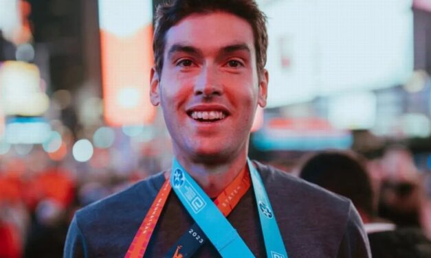 Un Tortonese porterà la Fiamma Olimpica: é Simone Carniglia già entrato nel Guinnes dei Primati