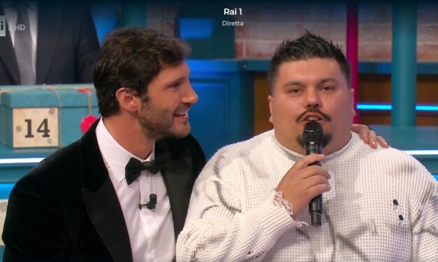 Nel giorno della Befana Tortona sbarca su Rai Uno ad “Affari tuoi” con Banfy, il cantante Sinti più famoso