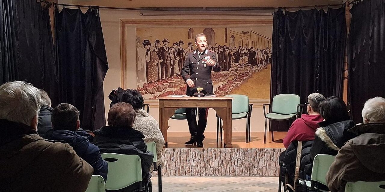 I Carabinieri incontrano la cittadinanza a Rivarone nell’ambito delle attività per la prevenzione alle truffe.