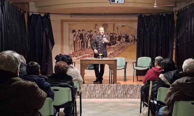 I Carabinieri incontrano la cittadinanza a Rivarone nell’ambito delle attività per la prevenzione alle truffe.