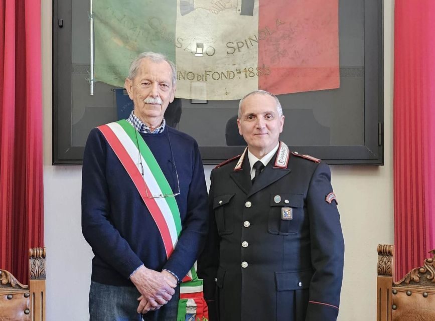 Cerimonia di saluto per il congedo del Luogotenente Sebastiano Massimo, Comandante della Stazione dei Carabinieri di Cassano Spinola.