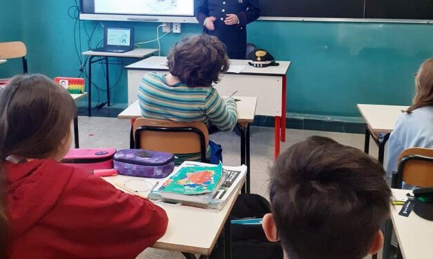I Carabinieri di Pontestura incontrano gli studenti sui temi della cultura della legalità.