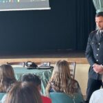 Prevenzione e legalità: i Carabinieri tra i banchi di scuola a Rosignano fra educazione civica e curiosità