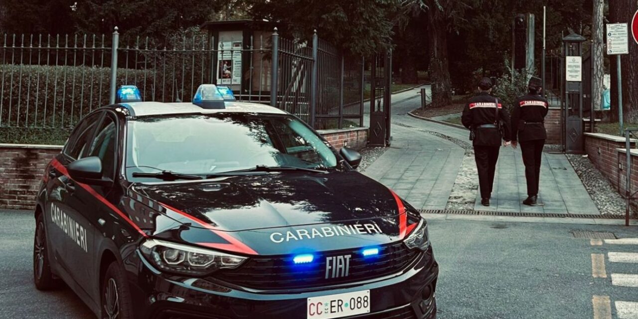 A Serravalle Scrivia i Carabinieri intervengono per lite in strada, ma dopo le minacce spunta un’arma.