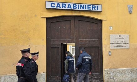 Falso dentista sorpreso durante un intervento in anestesia: i Carabinieri denunciano anche il medico compiacente responsabile dello studio.