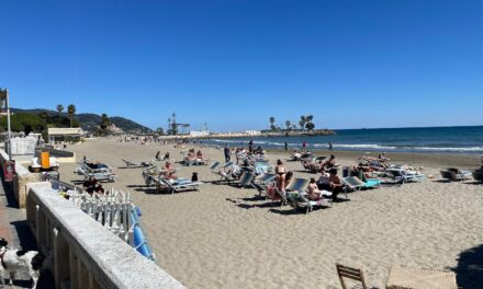 Aperto in sordina un pezzo di Pista Ciclabile a Diano Marina. Boom di turisti, sembra Agosto