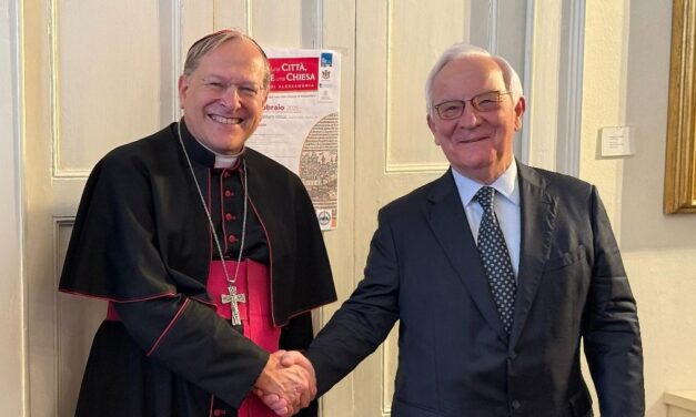 Il cordoglio de vescovo Guido Gallese per la scomparsa del notaio Luciano Mariano