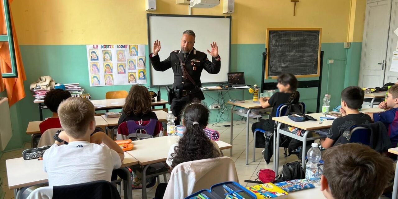 I Carabinieri incontrano gli studenti nelle scuole a Volpedo e Casalnoceto nell’ambito del progetto sulla legalità.