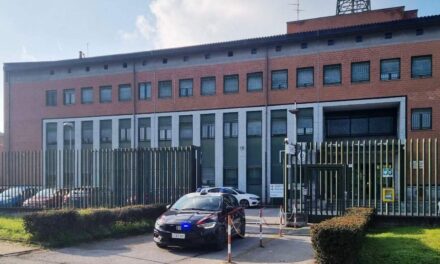 Violenta aggressione in un condominio ad Acqui: intervengono i Carabinieri e arrestano un uomo per lesioni