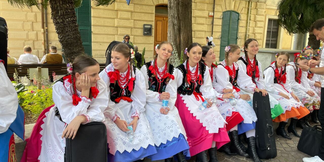 Domani, giovedì, a Diano Marina seconda giornata del “Festival del Folclore”