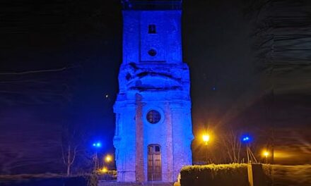Tortona si illumina di blu per la consapevolezza sull’autismo