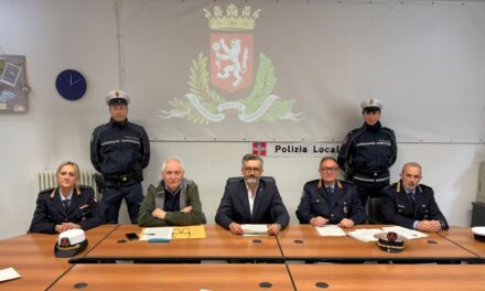 Automobilisti di Tortona sempre più indisciplinati entrano nell’area pedonale e scattano le multe
