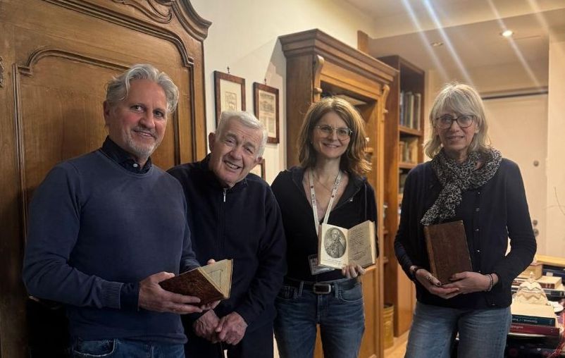 Lo storico Armando Bergaglio regala i suoi libri e le sue immagini alla Biblioteca di Tortona
