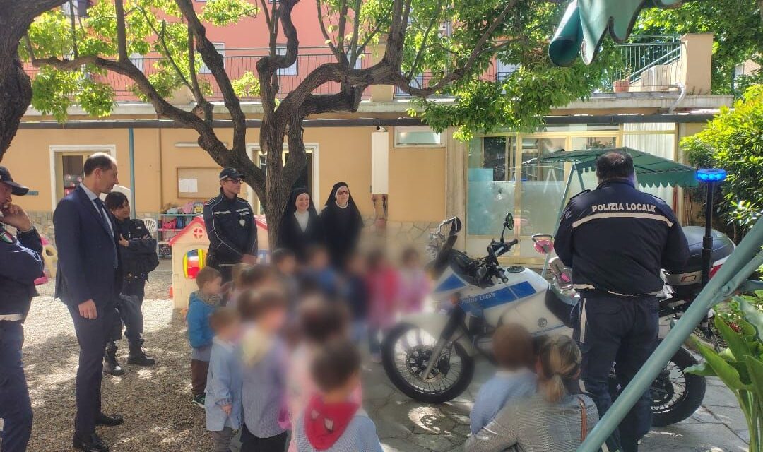Partito il ciclo di incontri di educazione stradale nelle scuole di Diano Marina con la Polizia Locale