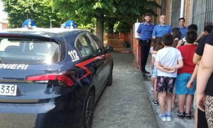 I Carabinieri incontrano gli studenti sul tema del bullismo e dell’educazione civica a Bosco Marengo