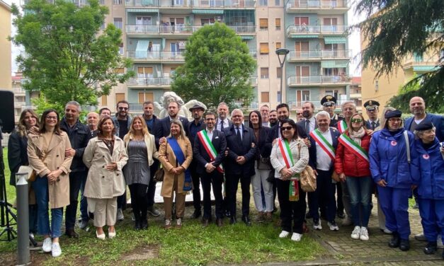 “Nike alata a sconfitta del Covid”: inaugurata la scultura nei giardini dell’Ospedale Santo Spirito